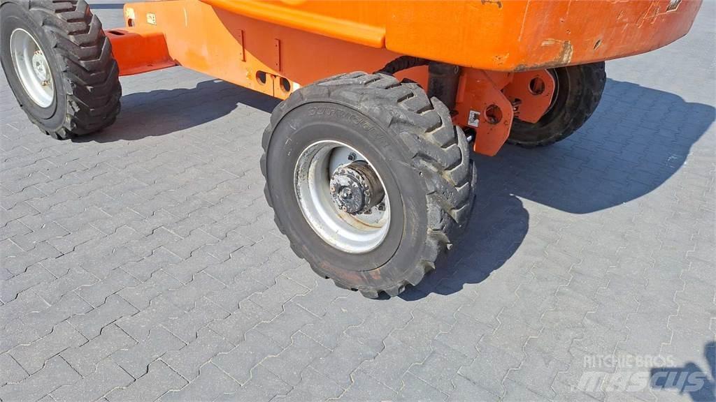 JLG 460SJ 견인식 전동이동 리프트
