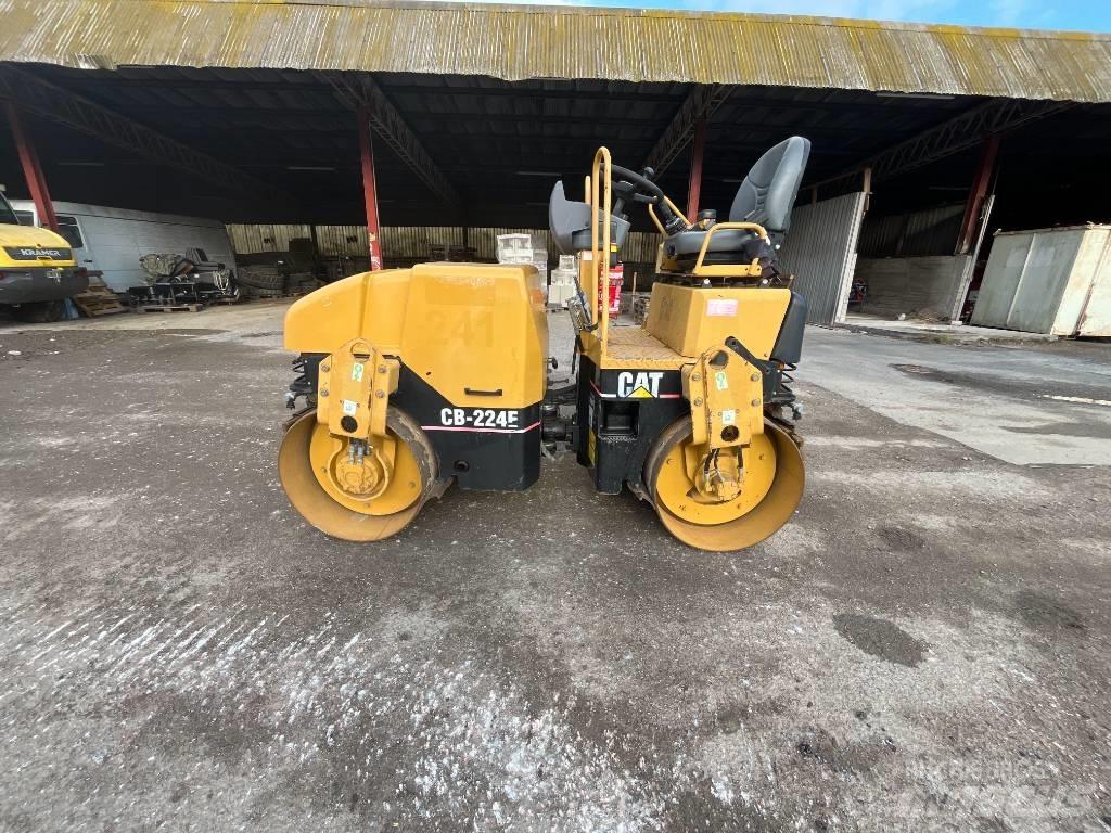 CAT CB 224E 트윈 드럼 롤러