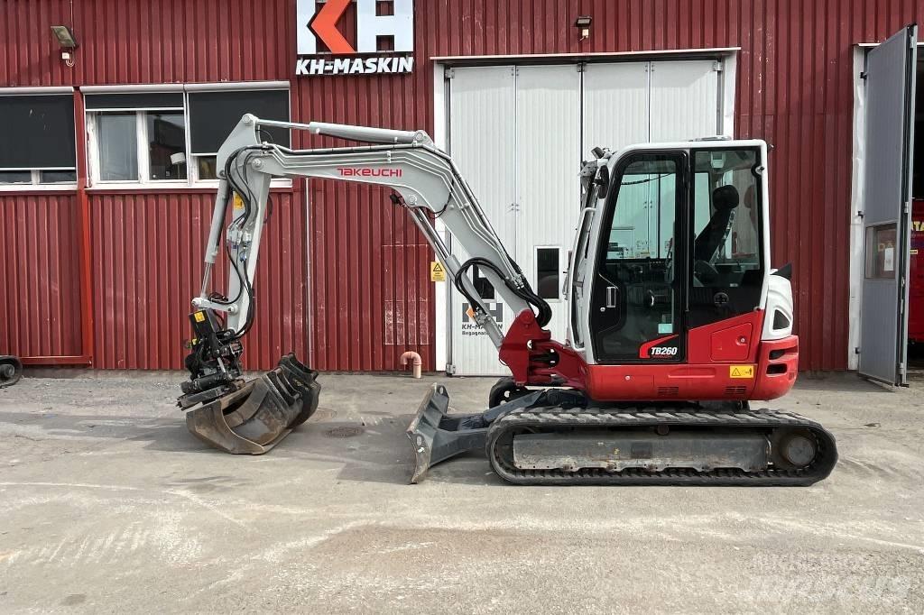 Takeuchi TB 260 소형 굴삭기 7톤 미만