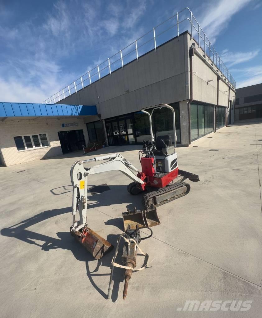 Takeuchi TB 210 R 소형 굴삭기 7톤 미만