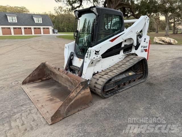 Bobcat T 740  스키드로더