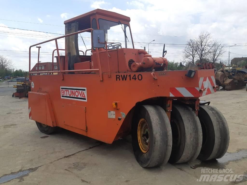 MBU RW140 공기 타이어 롤러