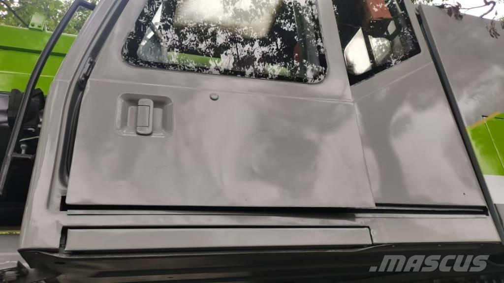 Zoomlion ZTC 2600 V A/T 크레인