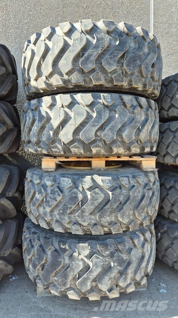 Michelin 23.5R25 타이어, 휠 및 림