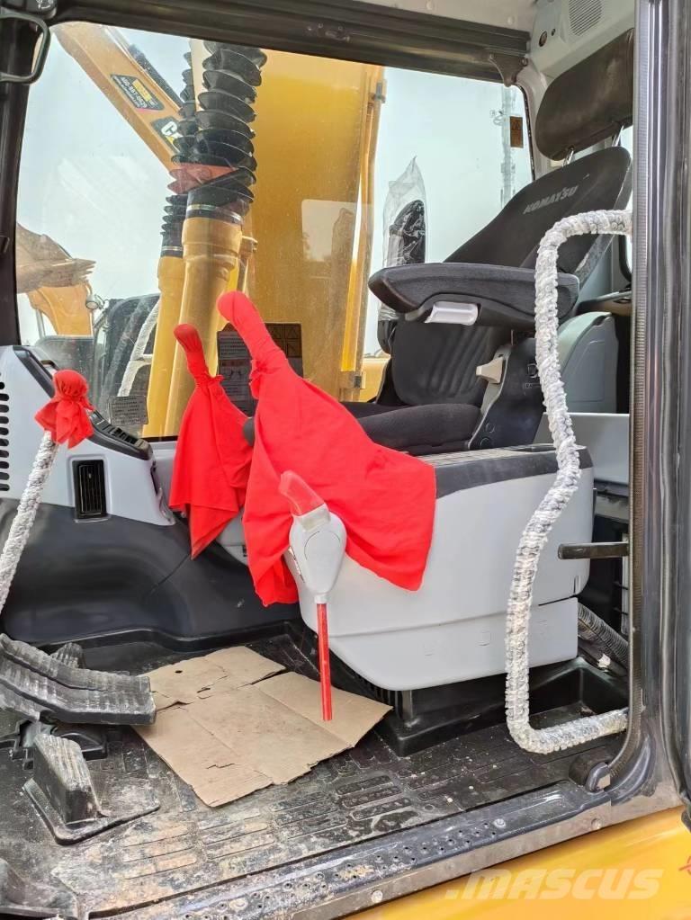 Komatsu PC 110 중형굴삭기 7톤-28톤