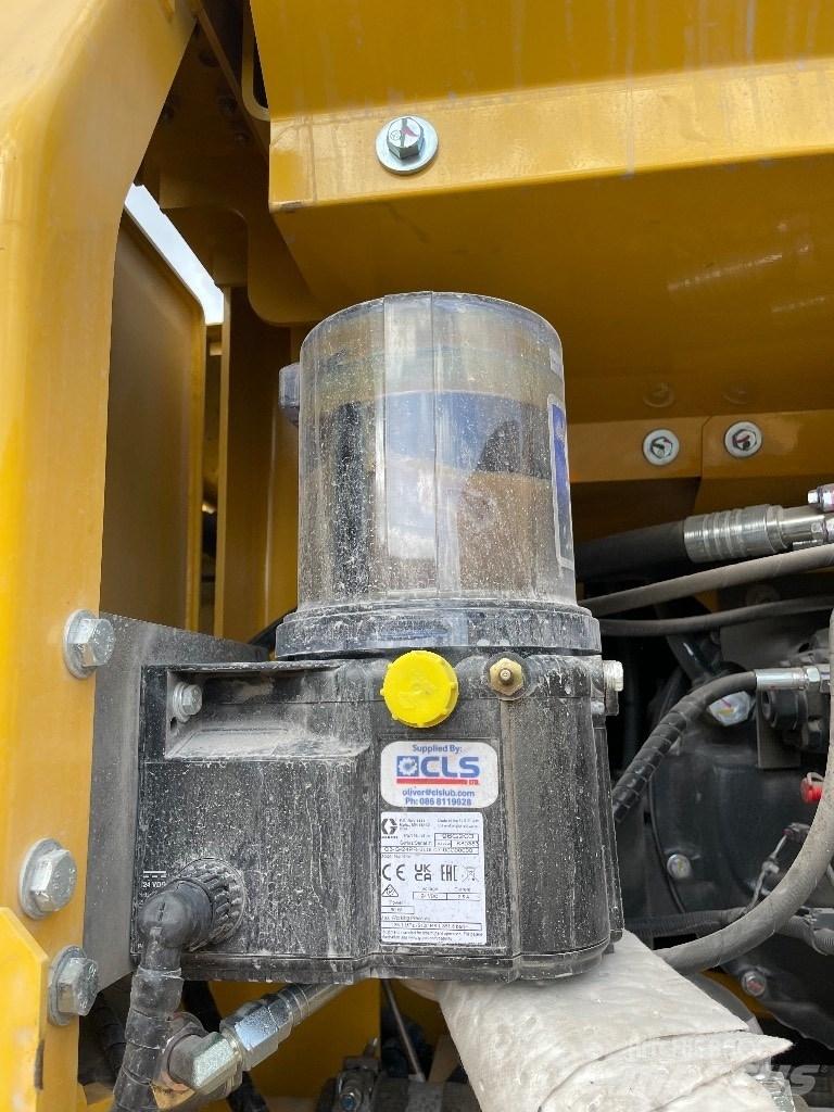 Komatsu PC 360LC-11 대형 굴삭기 29톤 이상