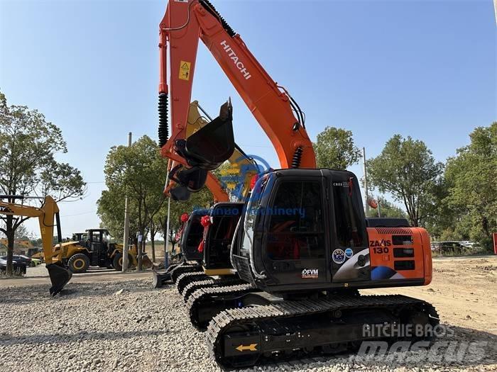 Hitachi ZX 130 대형 굴삭기 29톤 이상