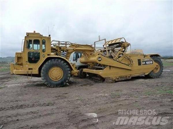 CAT 623B  휠 굴삭기