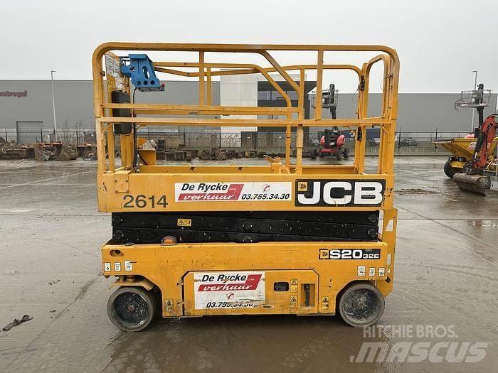 JCB S2032E 기타 승강기와 플랫폼