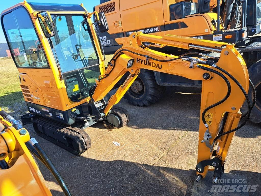 Hyundai R18-9AK 소형 굴삭기 7톤 미만