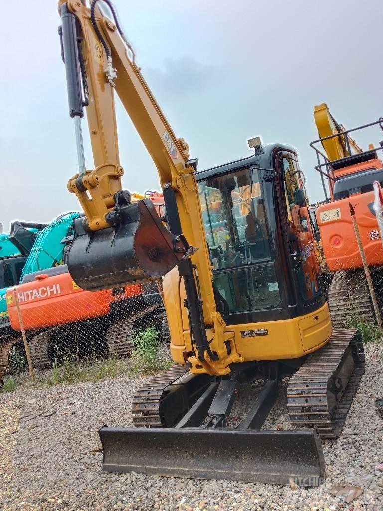 CAT 303.5 E CR 소형 굴삭기 7톤 미만