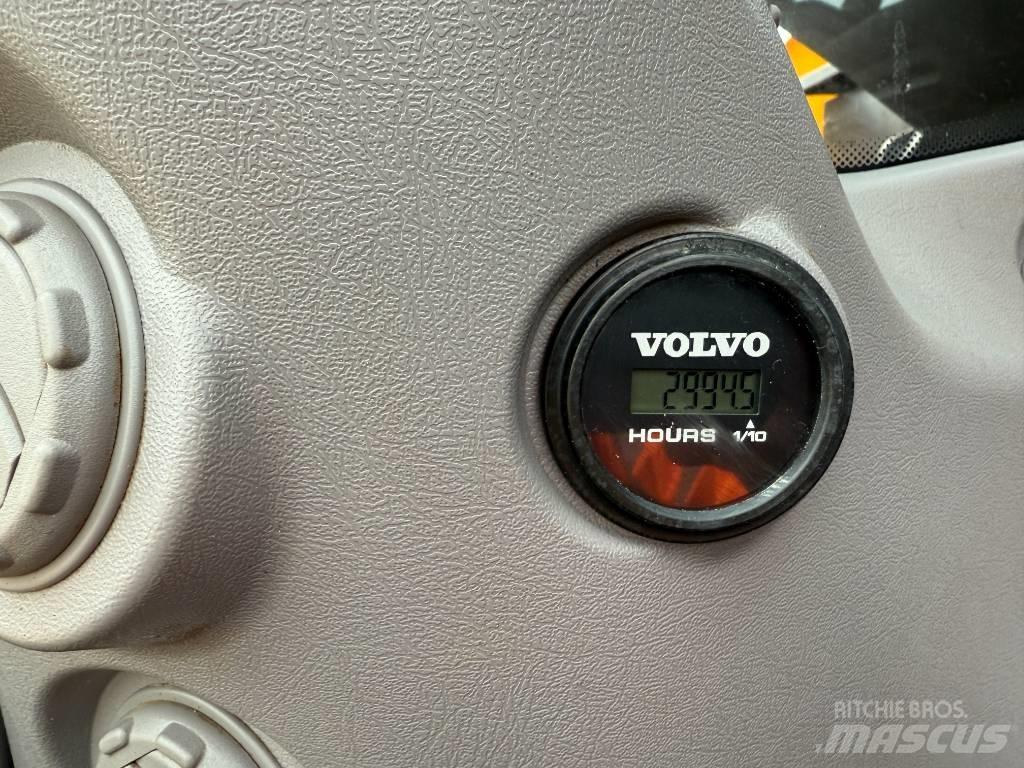 Volvo EC 250 EL 대형 굴삭기 29톤 이상