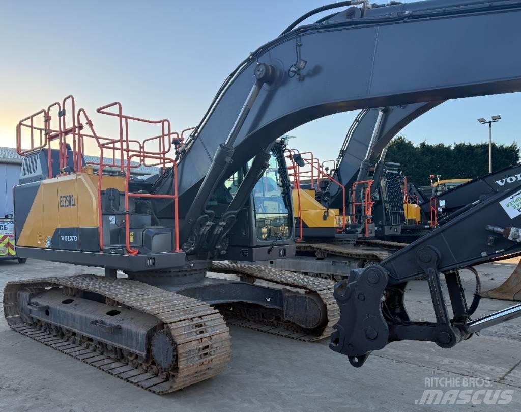 Volvo EC 250 EL 대형 굴삭기 29톤 이상
