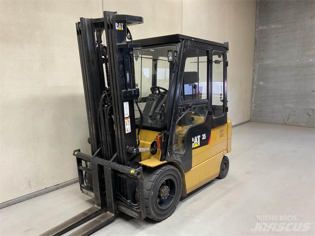 CAT EP35K-PAC 전동 지게차