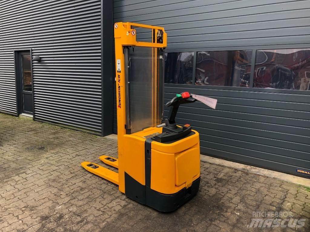Jungheinrich ERC Z12 보행식 리치 지게차