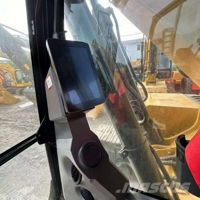 CAT 320 대형 굴삭기 29톤 이상