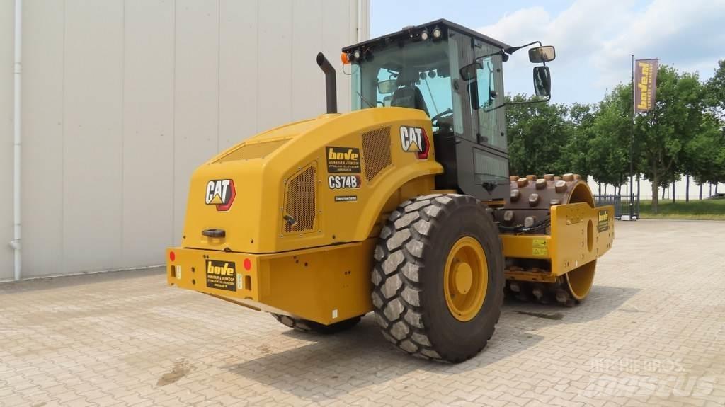 CAT CS74B 싱글 드럼 롤러
