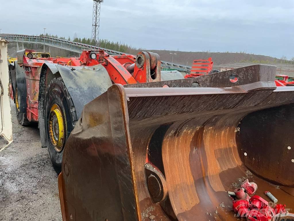 Sandvik LH 514 지하 광산용 로더