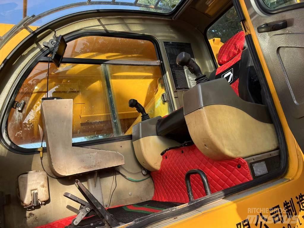XCMG QY70KA A/T 크레인