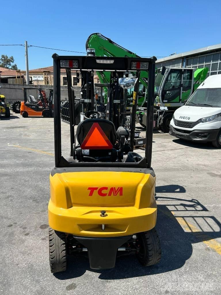 TCM FB20L-E4 전동 지게차