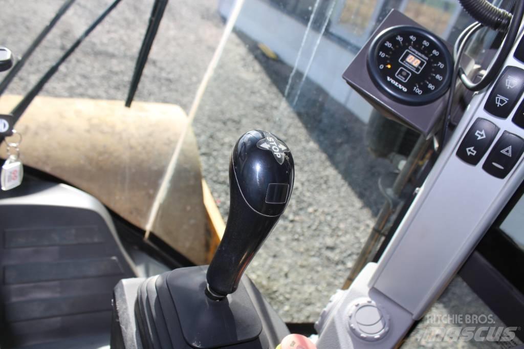Volvo SD 75 B 싱글 드럼 롤러