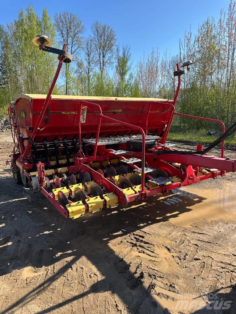Väderstad Rapid400C 드릴