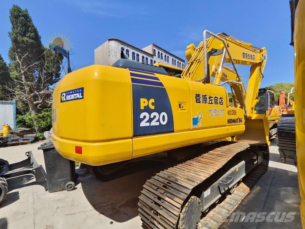 Komatsu PC 220-8 대형 굴삭기 29톤 이상