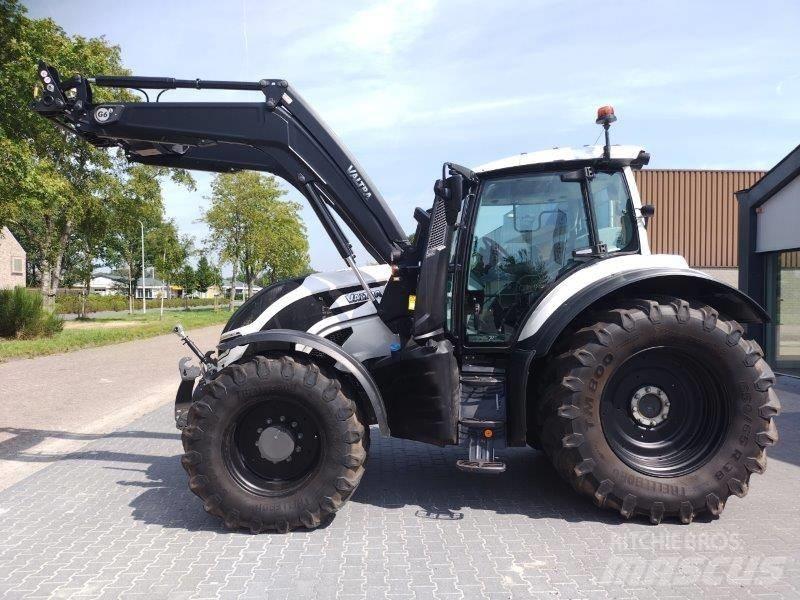 Valtra T 175 A 트랙터
