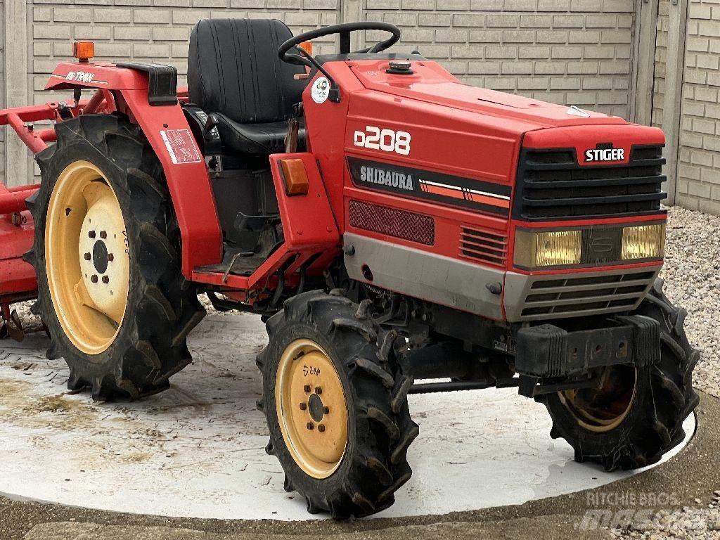 Shibaura D208 트랙터