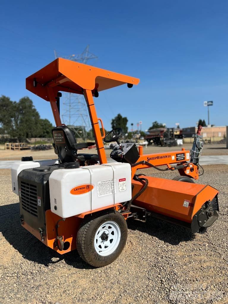  LAYMOR SM300 습식 청소차