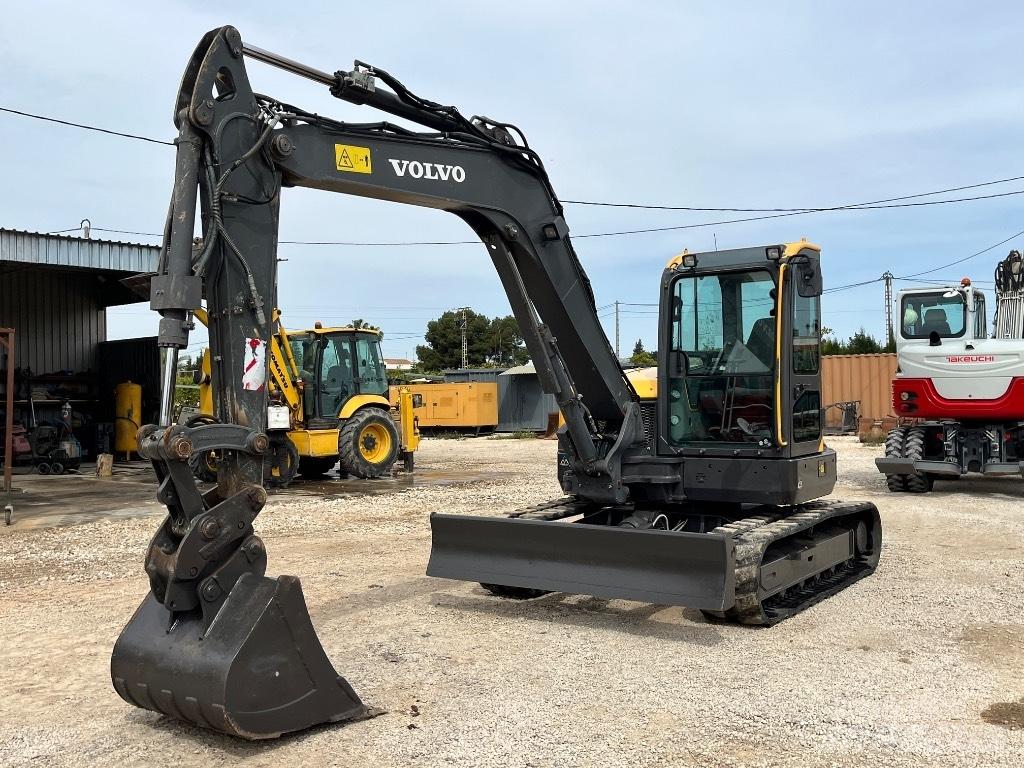 Volvo ECR 88 소형 굴삭기 7톤 미만