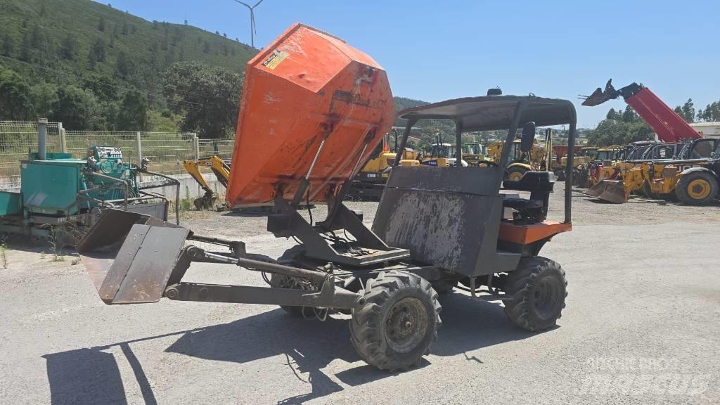 Ausa D 250 건설현장 덤프트럭