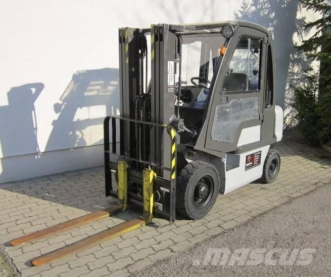 Nissan DX25LPG LPG 지게차