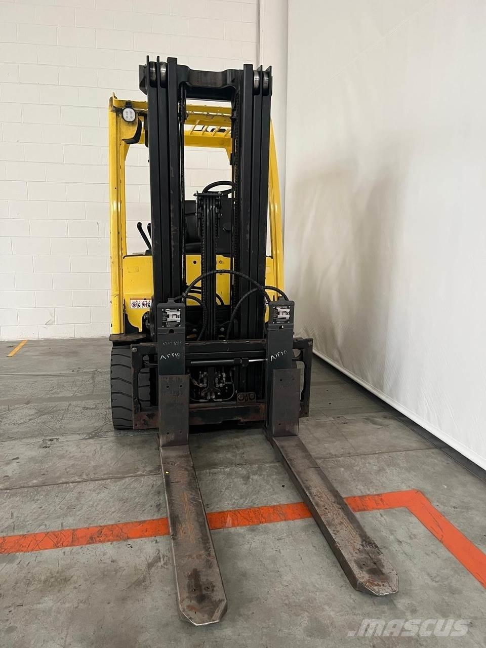 Hyster J3.0XN 전동 지게차