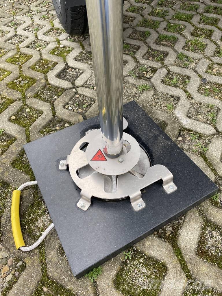 Dinolift 230VT 트럭 탑재 고소작업대