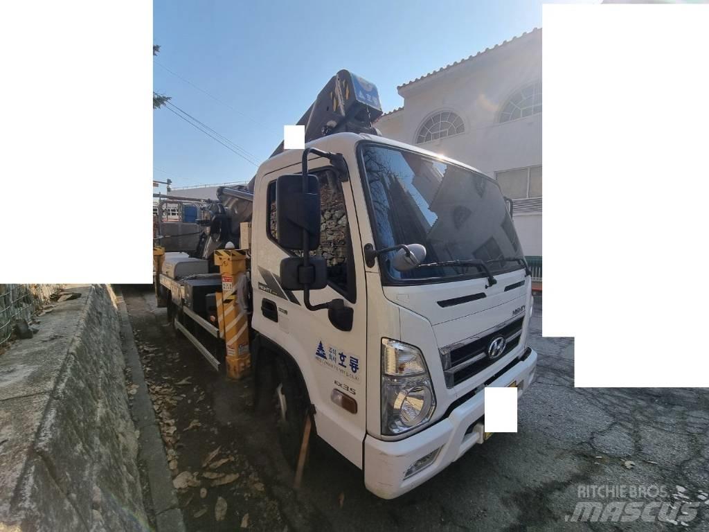 Horyong SKY300 트럭 탑재 고소작업대