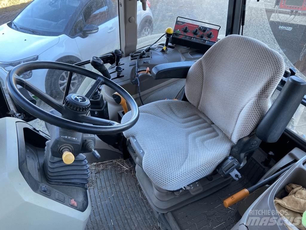 John Deere 5075M 트랙터