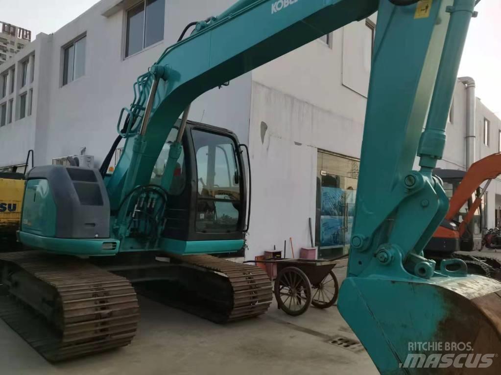 Kobelco SK 135 대형 굴삭기 29톤 이상