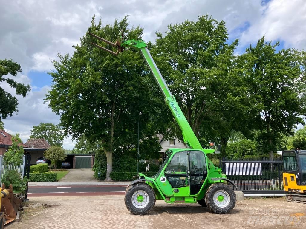 Merlo P 32.6 텔러 핸들러