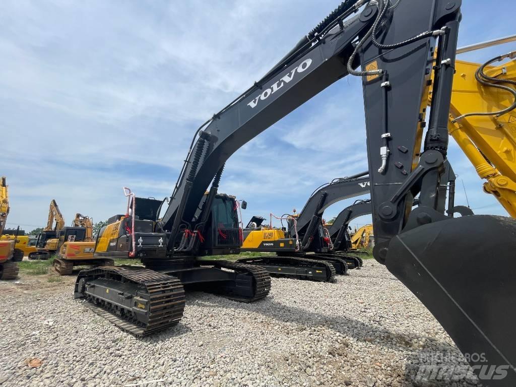 Volvo EC 300 대형 굴삭기 29톤 이상