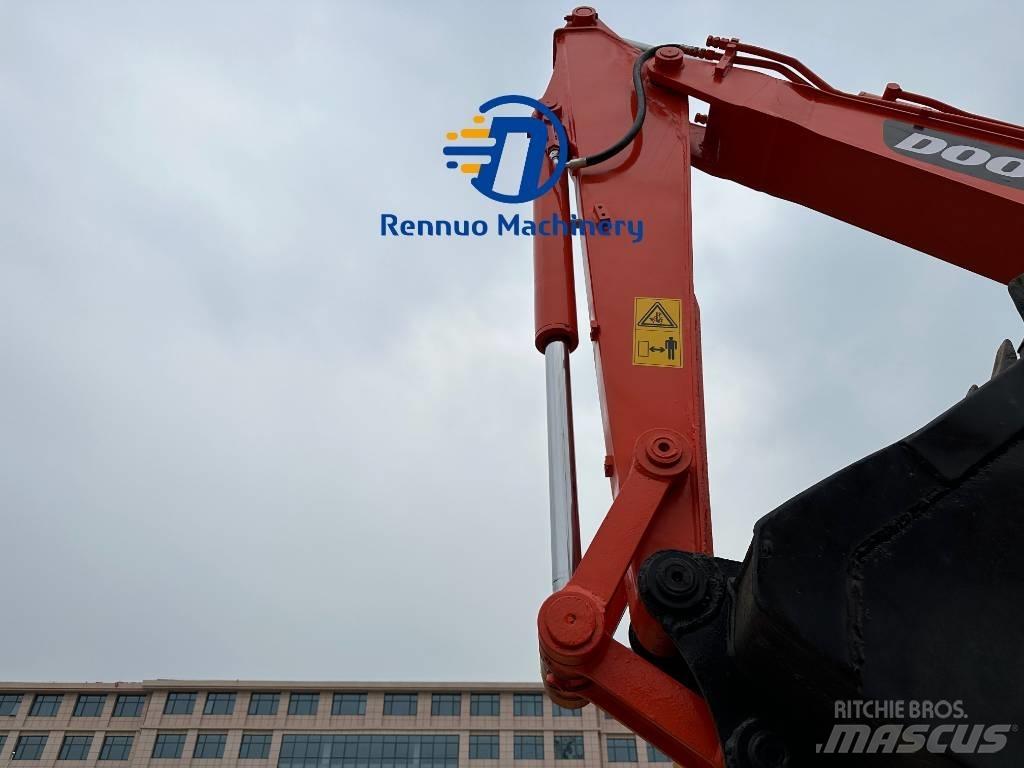Doosan DX 60 소형 굴삭기 7톤 미만