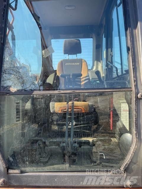 Doosan DX 180 LC 대형 굴삭기 29톤 이상