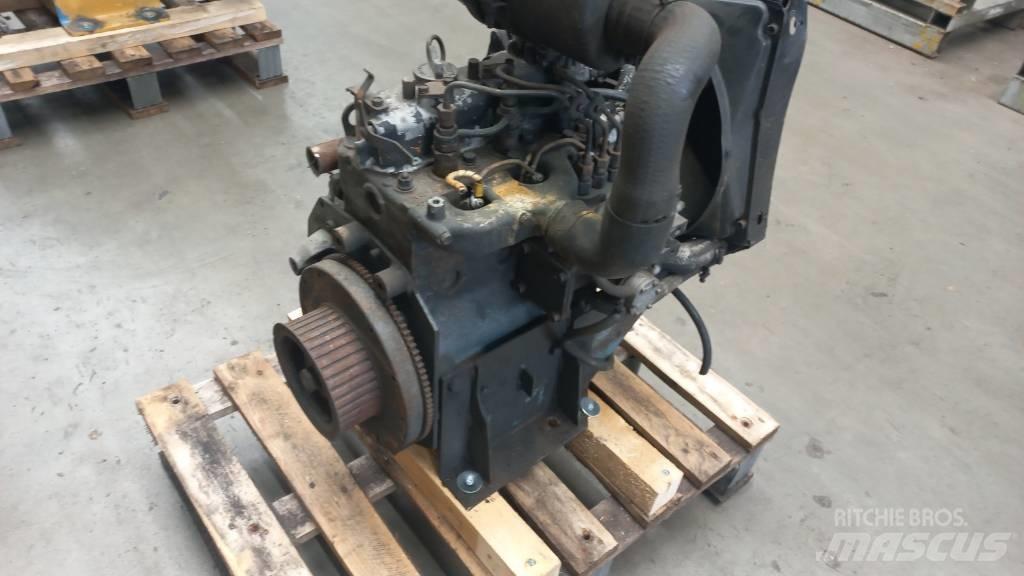 Kubota D850 엔진