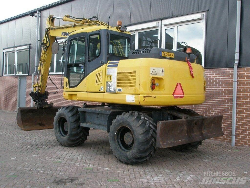 Komatsu PW140-7  휠 굴삭기