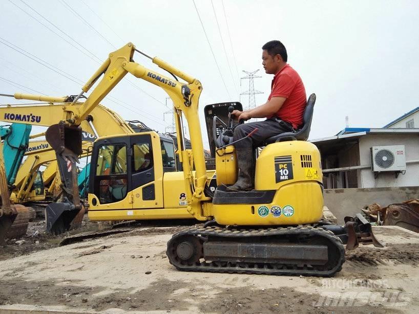 Komatsu PC 10 소형 굴삭기 7톤 미만