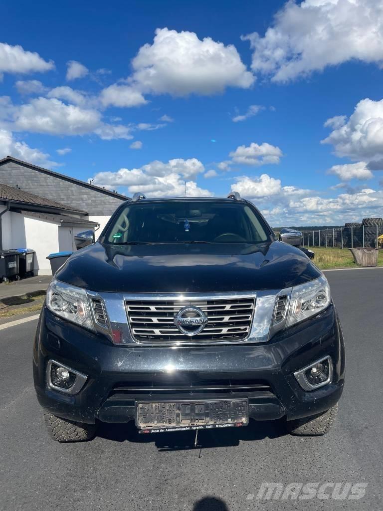 Nissan Navara 픽업/드롭사이드