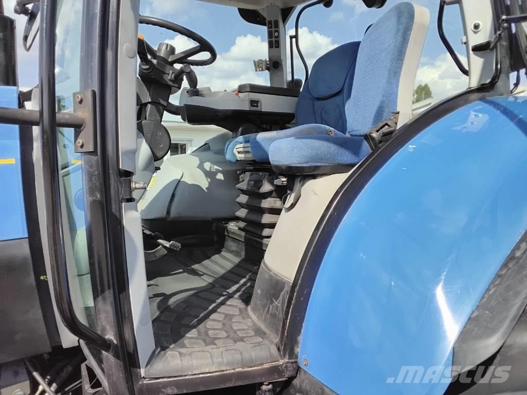 New Holland T6090 트랙터