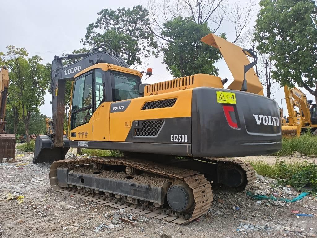 Volvo ec250 대형 굴삭기 29톤 이상