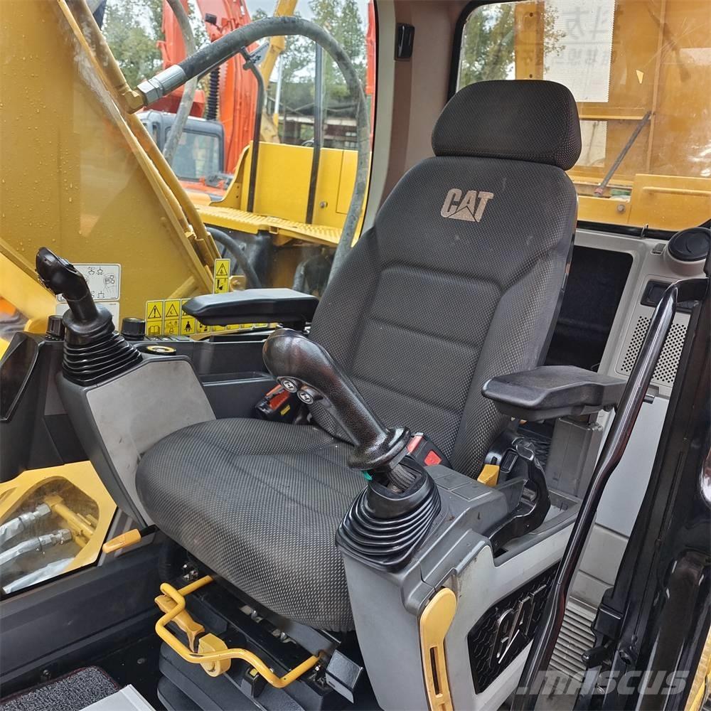 CAT 320 GC 대형 굴삭기 29톤 이상