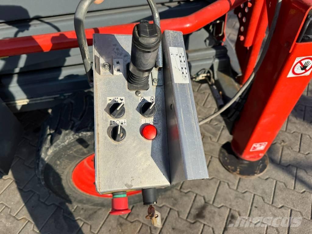 SkyJack 9250RT 가위형 리프트